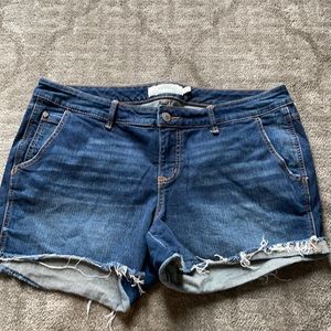 Torrid cut off Jean shorts